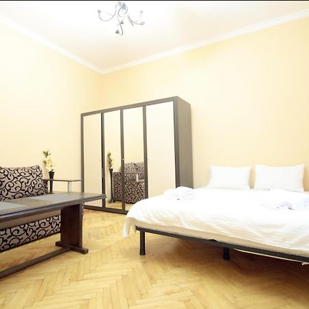 "Deluxe Apartments" K 45 - 1128 Lviv Exterior photo